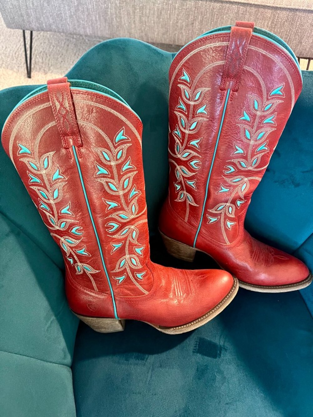 Desert Holly Western Boot - Picture 3 of 9
